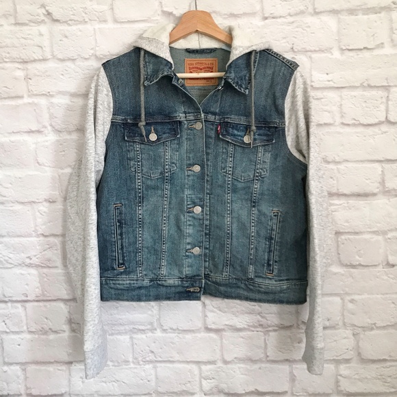 Levi's Jackets & Blazers - Levi's Legacy Hybrid Trucker Denim Jacket